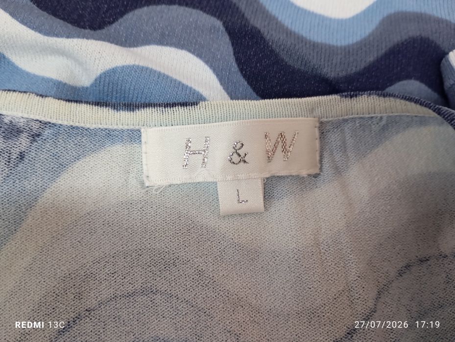 T-shirt com padrões ondulados