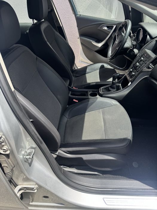 Opel Astra — fotografia 4