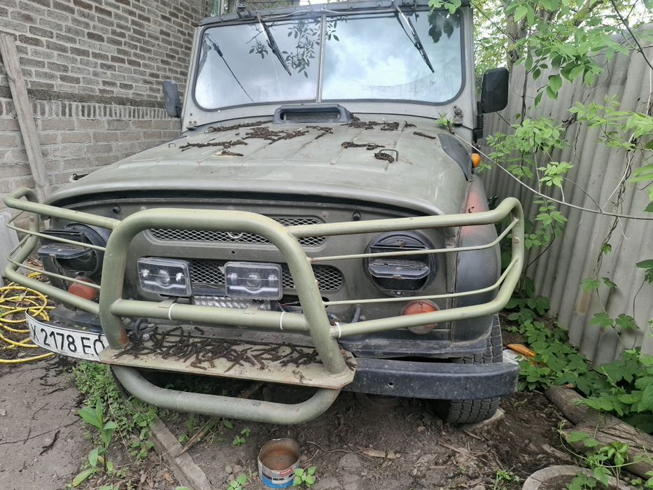 Продам уаз 31512