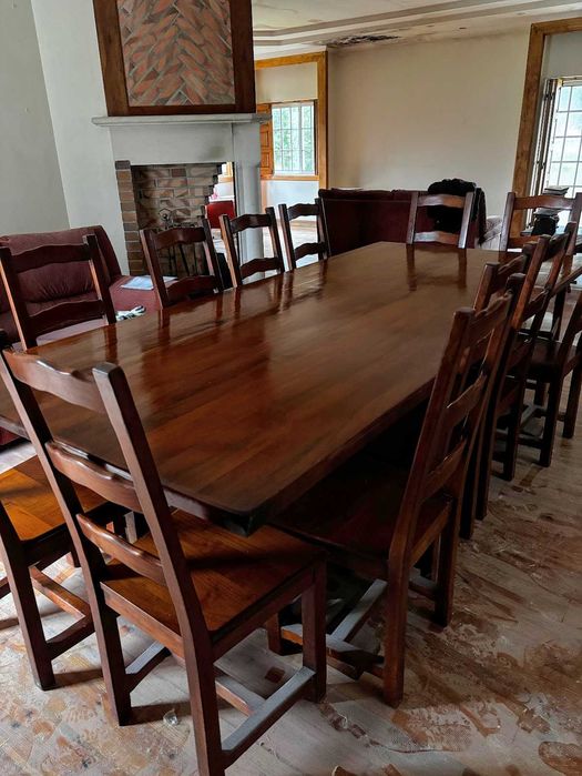 Mesa de Jantar (12 PAX) em Cerejeira Maciça – Qualidade Premium (Anadia) maciça
