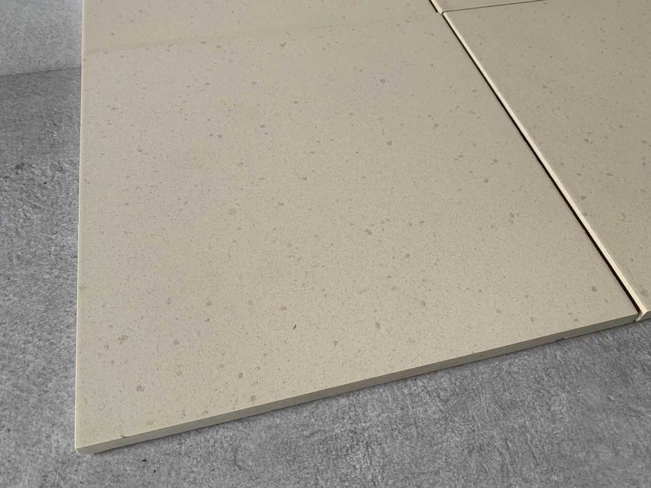 Gres techniczny 30x30 cm 12 mm – bardzo wytrzymały – do hal, magazynów, obiektów przemysłowych