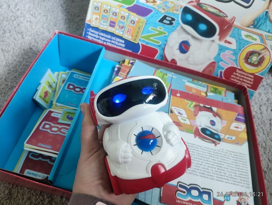 interaktywna zabawka edukacyjna Clementoni DOC Mówiący Robot Edukacyjny