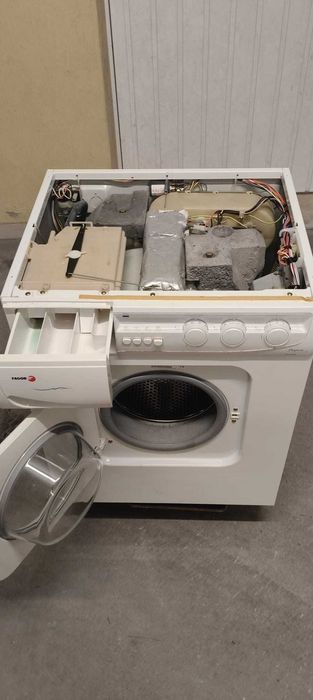 Máquina de lavar roupa (nova)