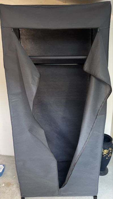 Vende-se roupeiro em tecido 1,70x75x50