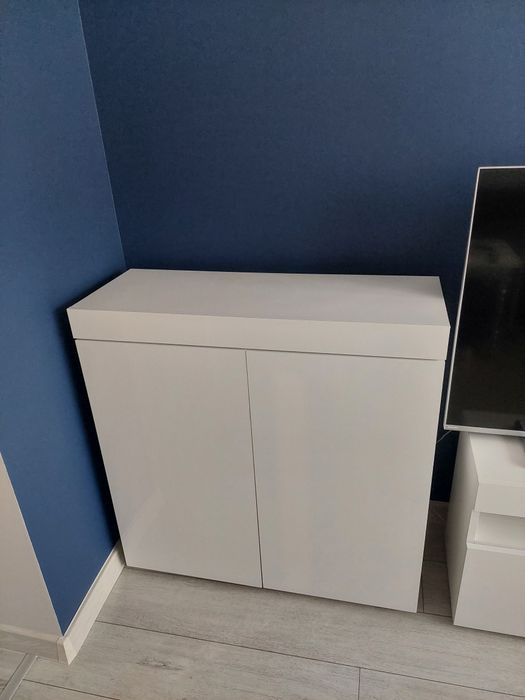 OKAZJA! Biała połysk komoda / szafka – bardzo dobry stan