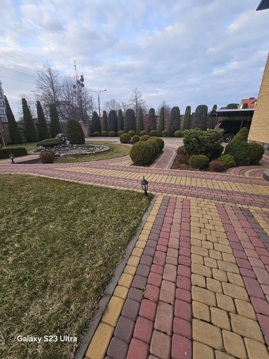 Продаж елітного будинку по вул. Назарія Яремчука ( Єршова  )