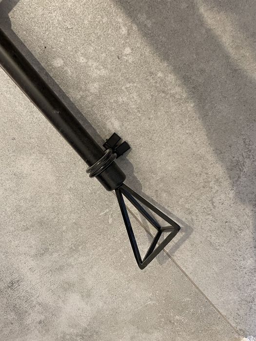 Karnisz czarny 200 cm