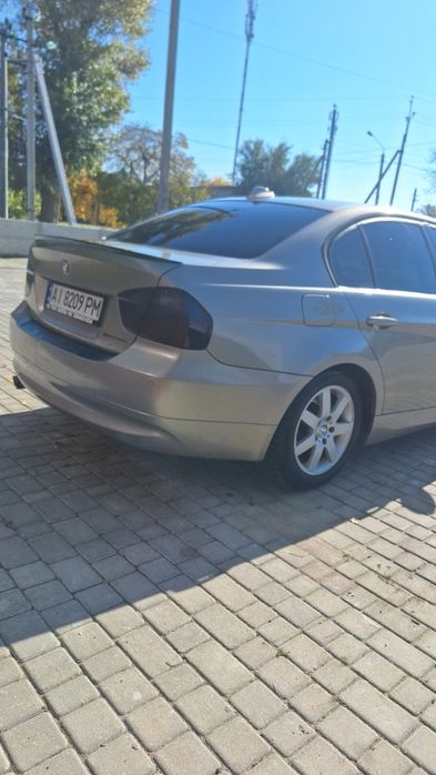 BMW 320I E90 2008 року
