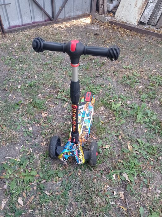 Продам самокат детский