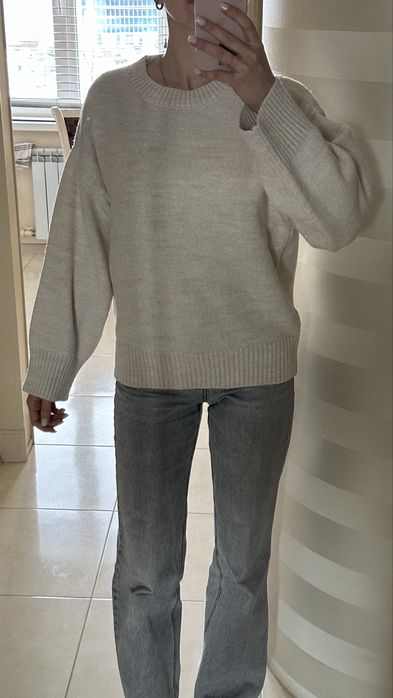 Жіночій теплий світер