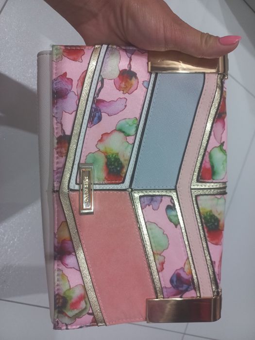 Elegancka kopertówka River Island