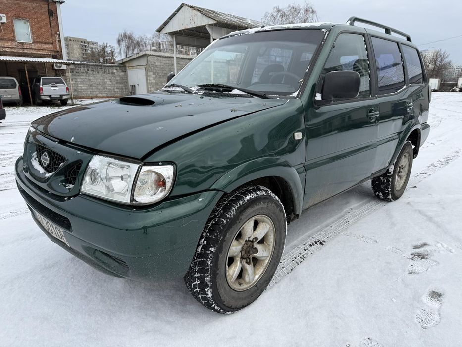 Nissan Terrano 2001рік 2,7дизель повний привід 4х4