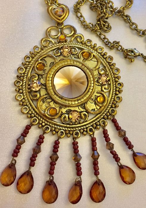 Бижутерия бусы колье часы на цепочке  браслет кулон на цепочке броши к