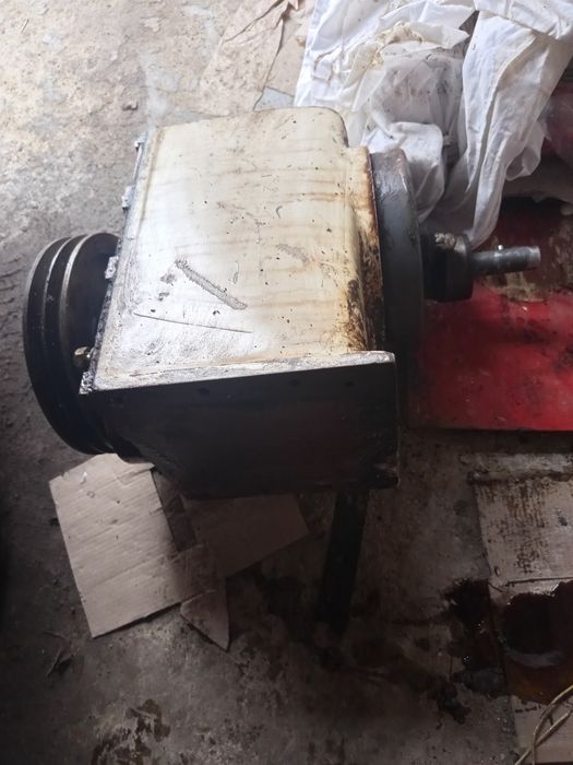 Редуктор планетарний