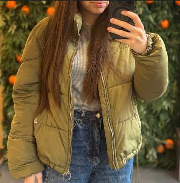 Весенняя женская куртка S/M Bershka