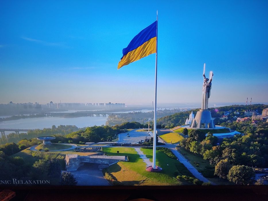 Телевизор Samsung самсунг UE55RU7472U