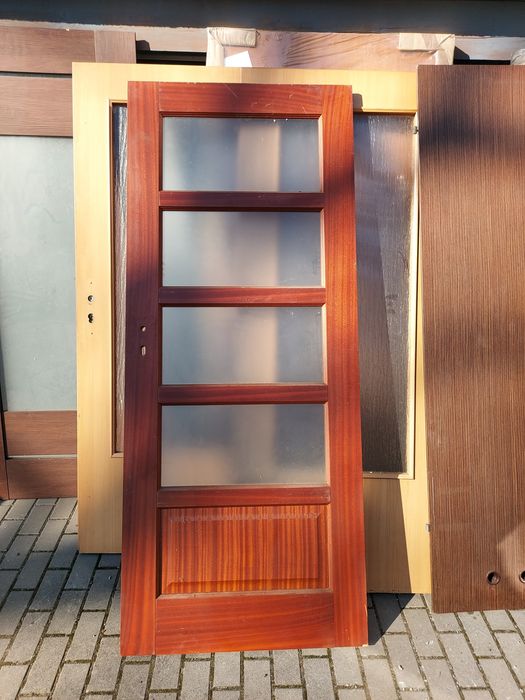 Drzwi 80  prawe lewe, ościeżnice