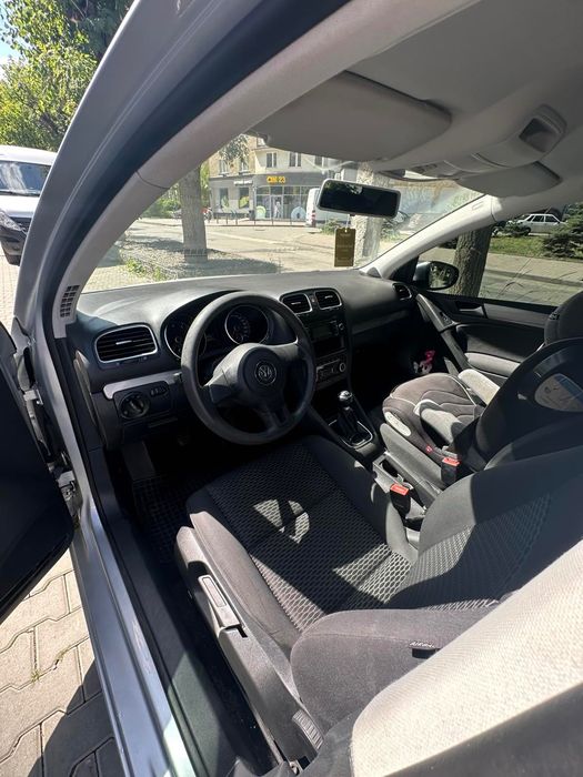 Volkswagen Golf 2010 VIN WVWZZZ1KZAW049035 фото оголошення 5 з 6