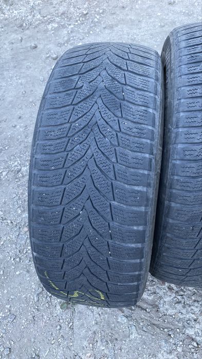 Зимова гума R17 225/55