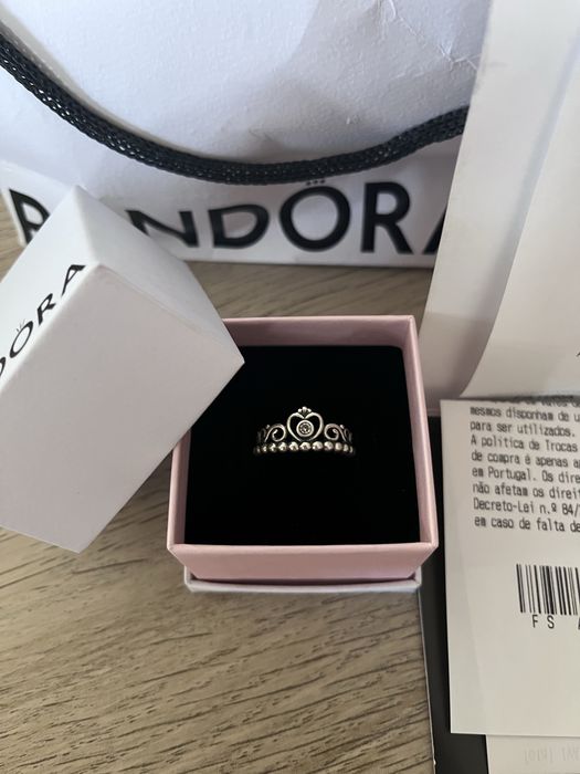 Anel Pandora Princess Tiara