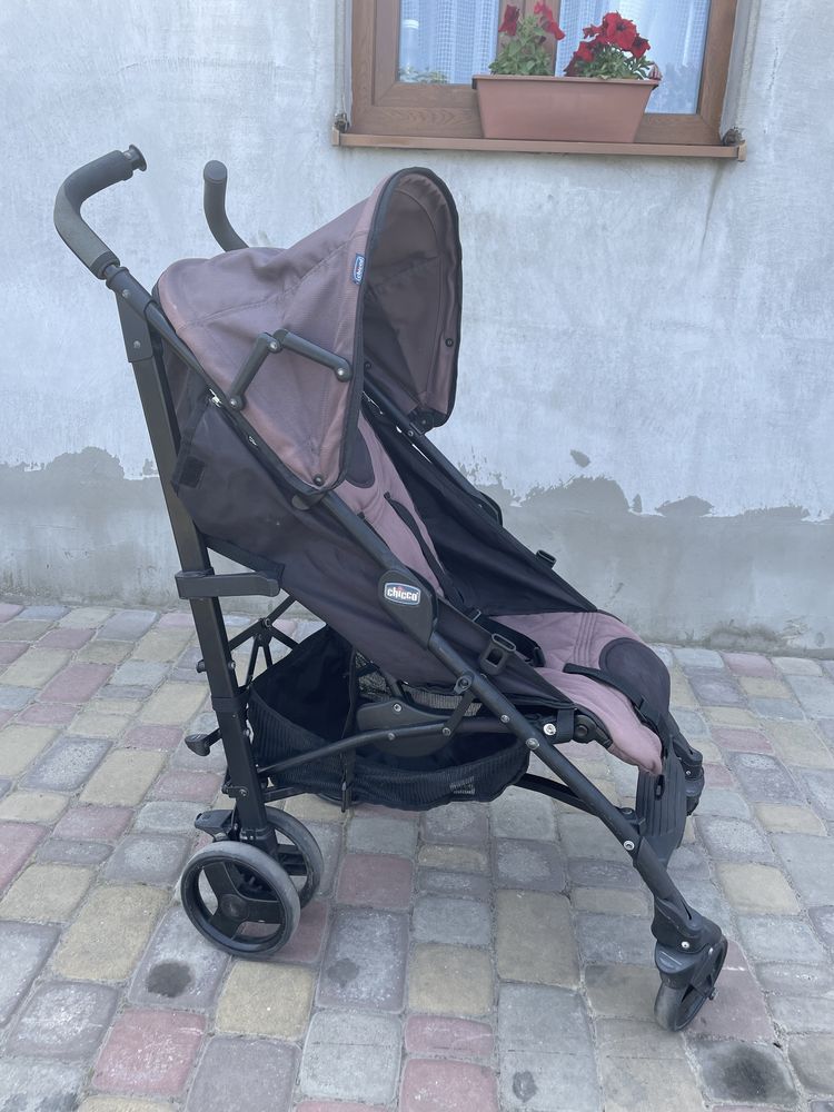 Коляска прогулка Chicco: 1 800 грн. - Дитячі коляски Костопіль на Olx