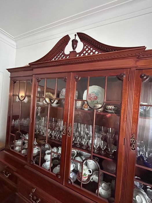 Louceiro Clássico em Madeira Maciça - Oferta