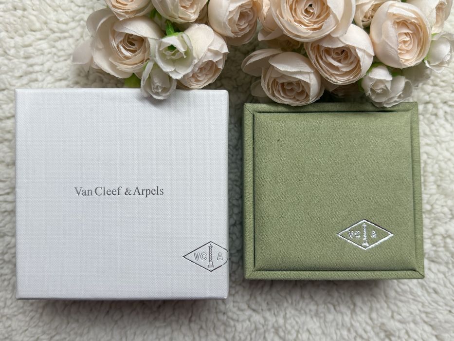 Сережки Van Cleef