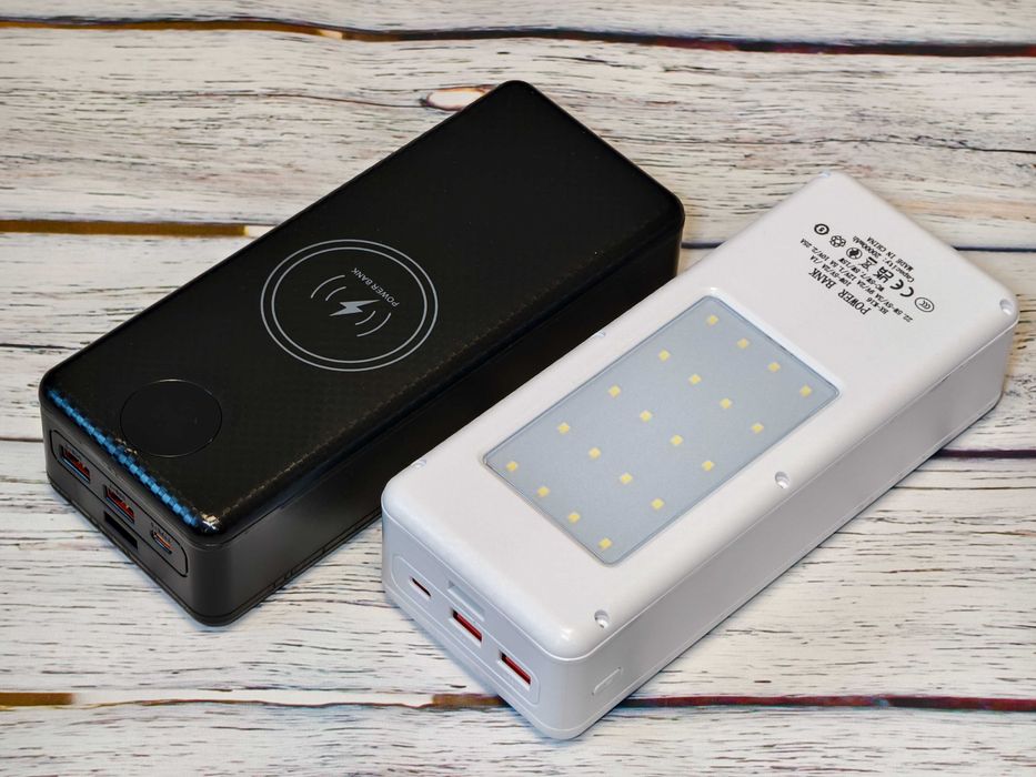 Корпус 12 16 АКБ 21700 швидка беспровідна зарядка лед лампа PowerBank