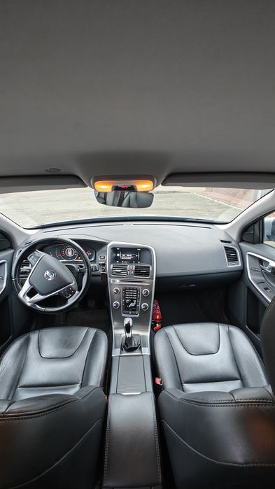 Volvo XC 60 bezwypadkowy  możliwa zamiana