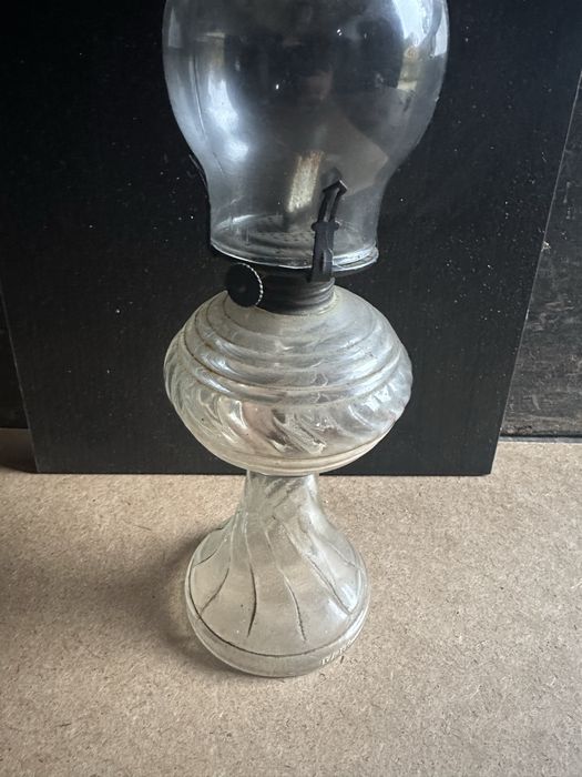 Candeeiro antigo a petróleo