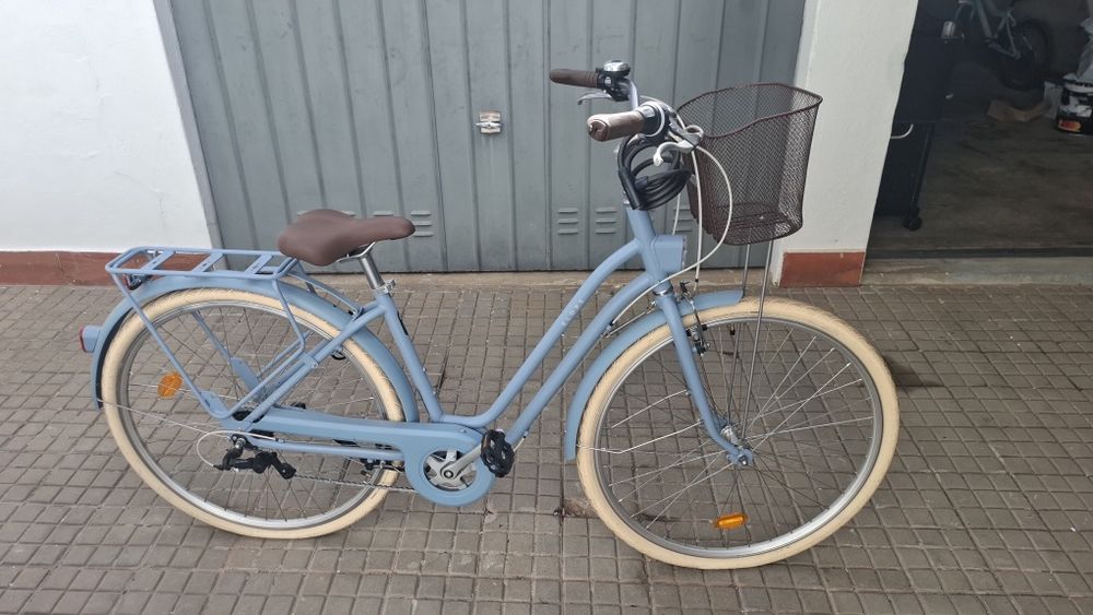 Bicicleta cidade como nova