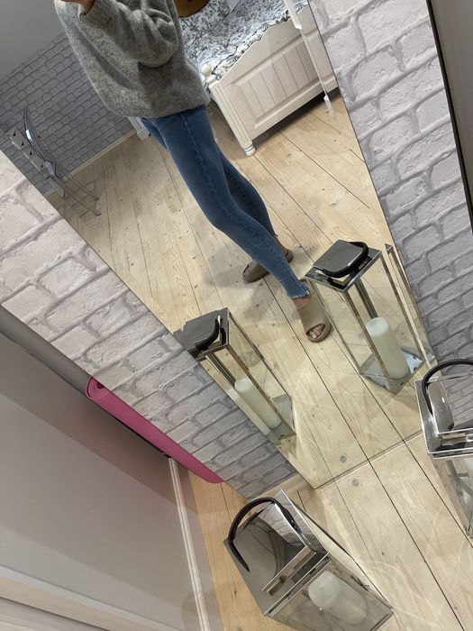 Jeansy spodnie levis 25/30 dziury high