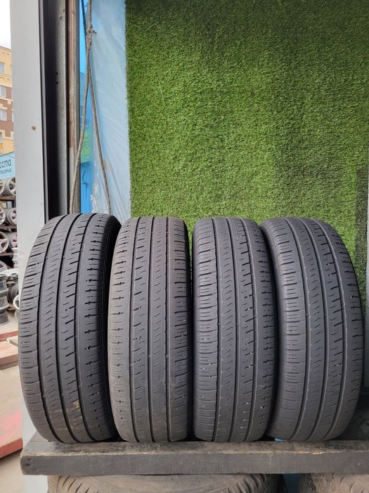 Hankook Radial RA28e 205/65 R16c