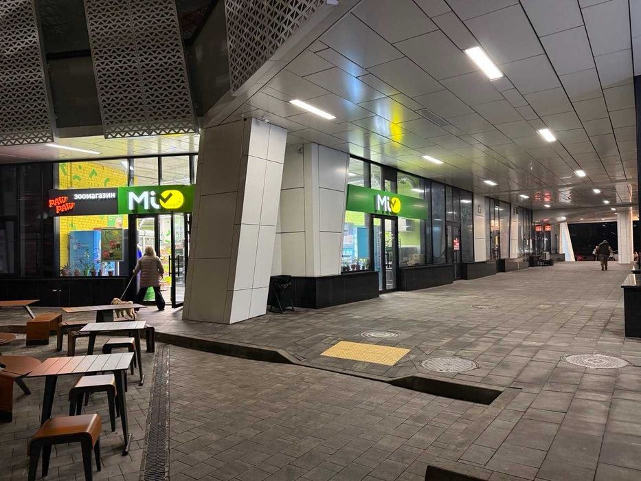 Теплий офіс 120 кв.м, пр. Берестейський 11, Manhattan, метро