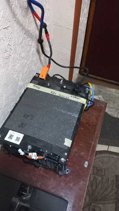 Комплект бесперебойного питания24v гибридный  инвертор,батарея2.5kw