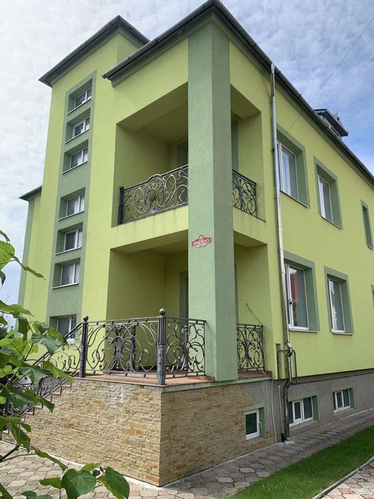 Продам будинок в Гусятині