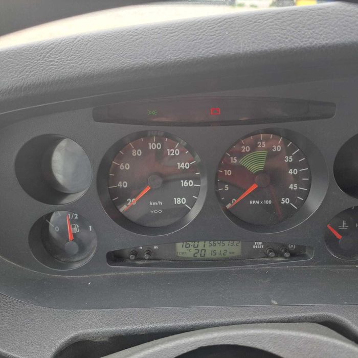 Sprzedam Iveco Daily 35C12 bliźniak, winda