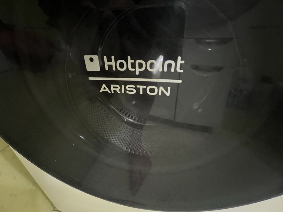 Пральна машина Hotpoint Ariston AQUALTIS AQS73F