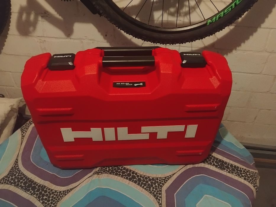Sprzedam walizki Hilti