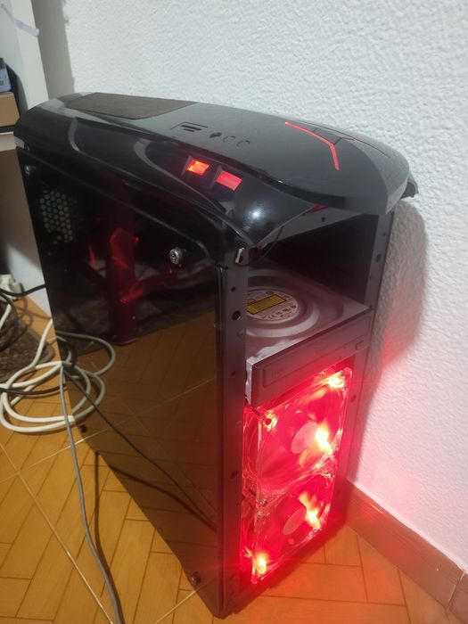 Torre em bom estado(troco)