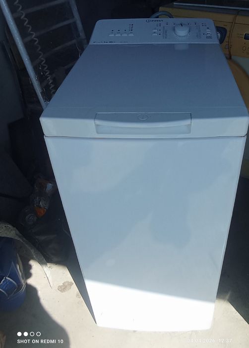 Пральна машинка Indesit. Стиральная машинка.