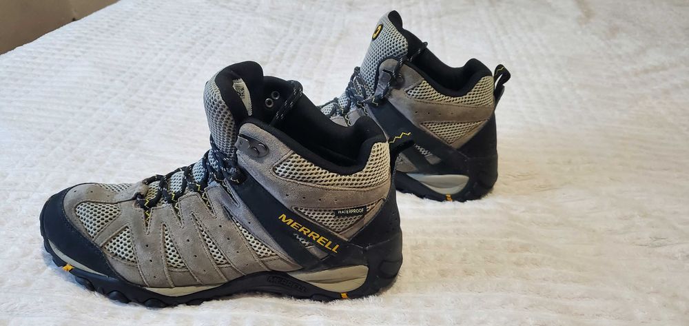 Трекінгові черевики, кросівки Merrell Accentor Mid Waterproof