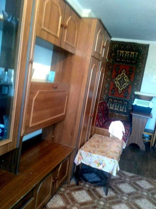 Продам комнату в коммуне, 17 м2, Лузановка