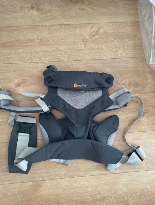 Marsúpio Ergobaby 360 Carrier  (Praticamente Novo)