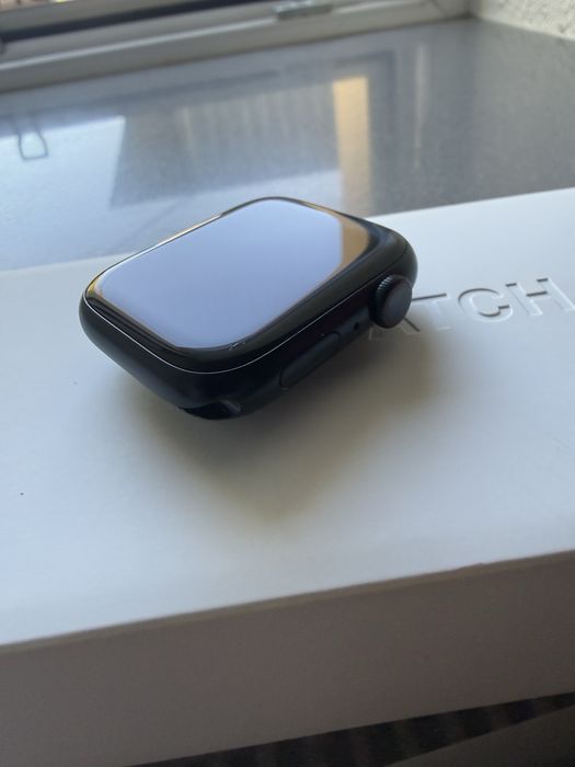 UŻYWANY Apple Watch 9 GPS + Cellular 45mm