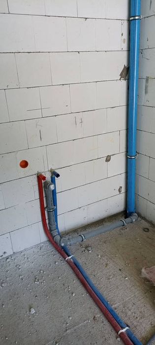 Hydraulik instalacje wodne i grzewcze Usługi hydrauliczne