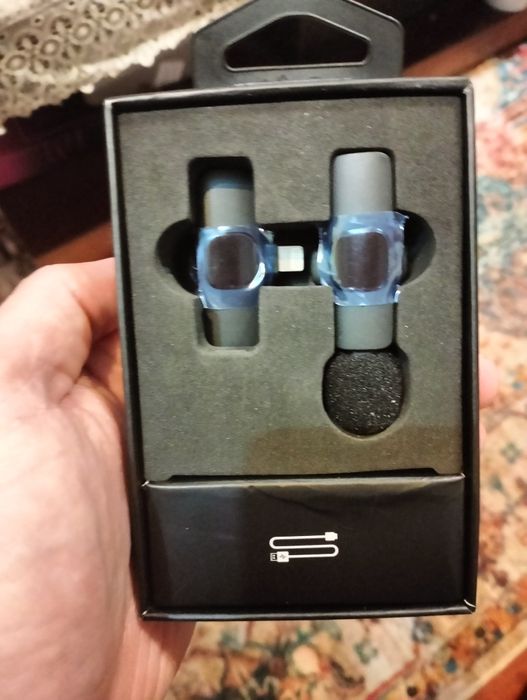 Microfone de Lapela Sem Fio K8