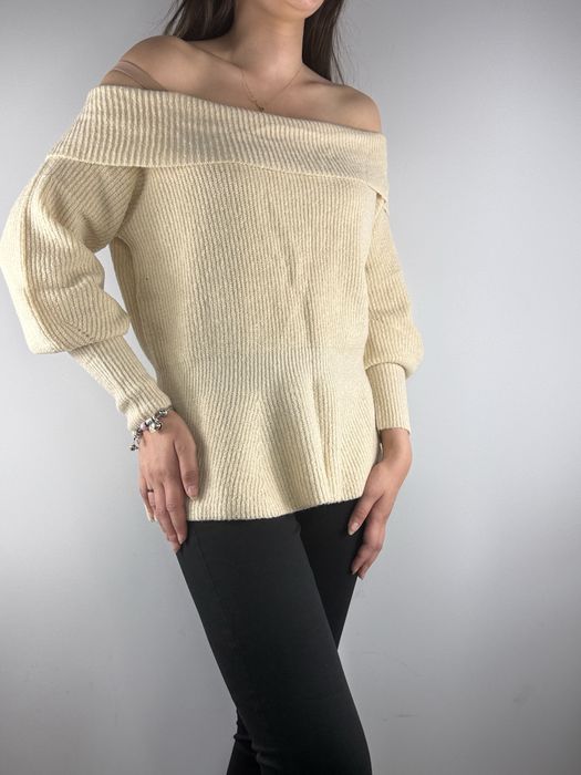 Beżowy kremowy nude sweter opadające ramiona Body Flirt 44/46