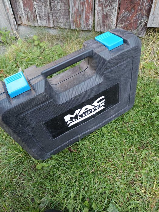 Sprzedam młotowiertarke  Macallister 750 W MRH 750