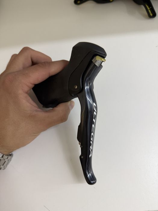 Manete Shimano Ultegra Di2 ST-6870